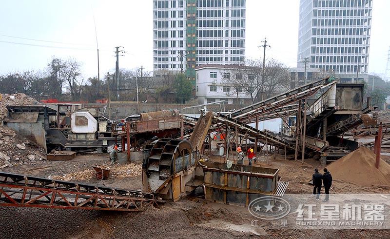 kaiyun官网用户的建筑垃圾破碎现场